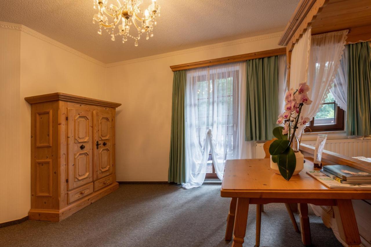 Zur Margarethenmuehle - Landgasthof Und Waldhotel Rosswein Ngoại thất bức ảnh