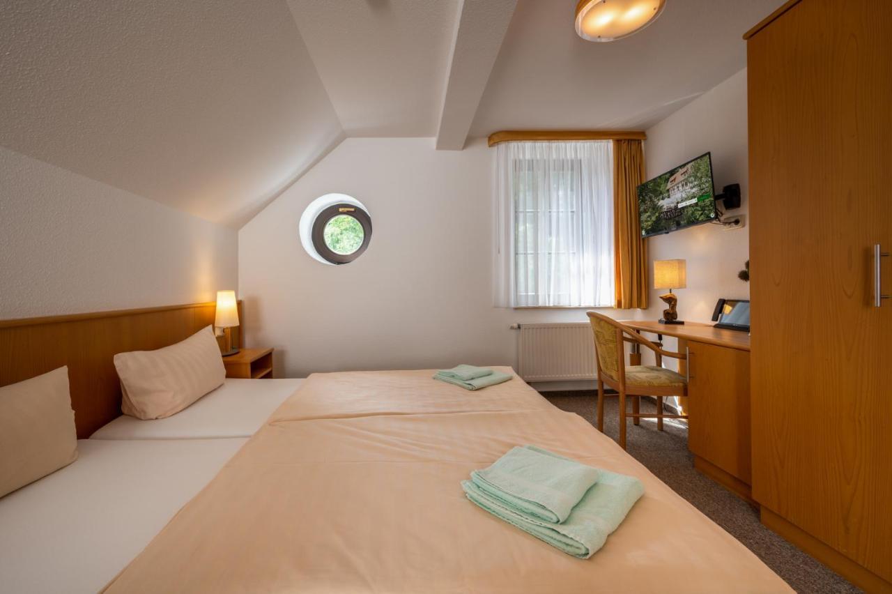 Zur Margarethenmuehle - Landgasthof Und Waldhotel Rosswein Ngoại thất bức ảnh