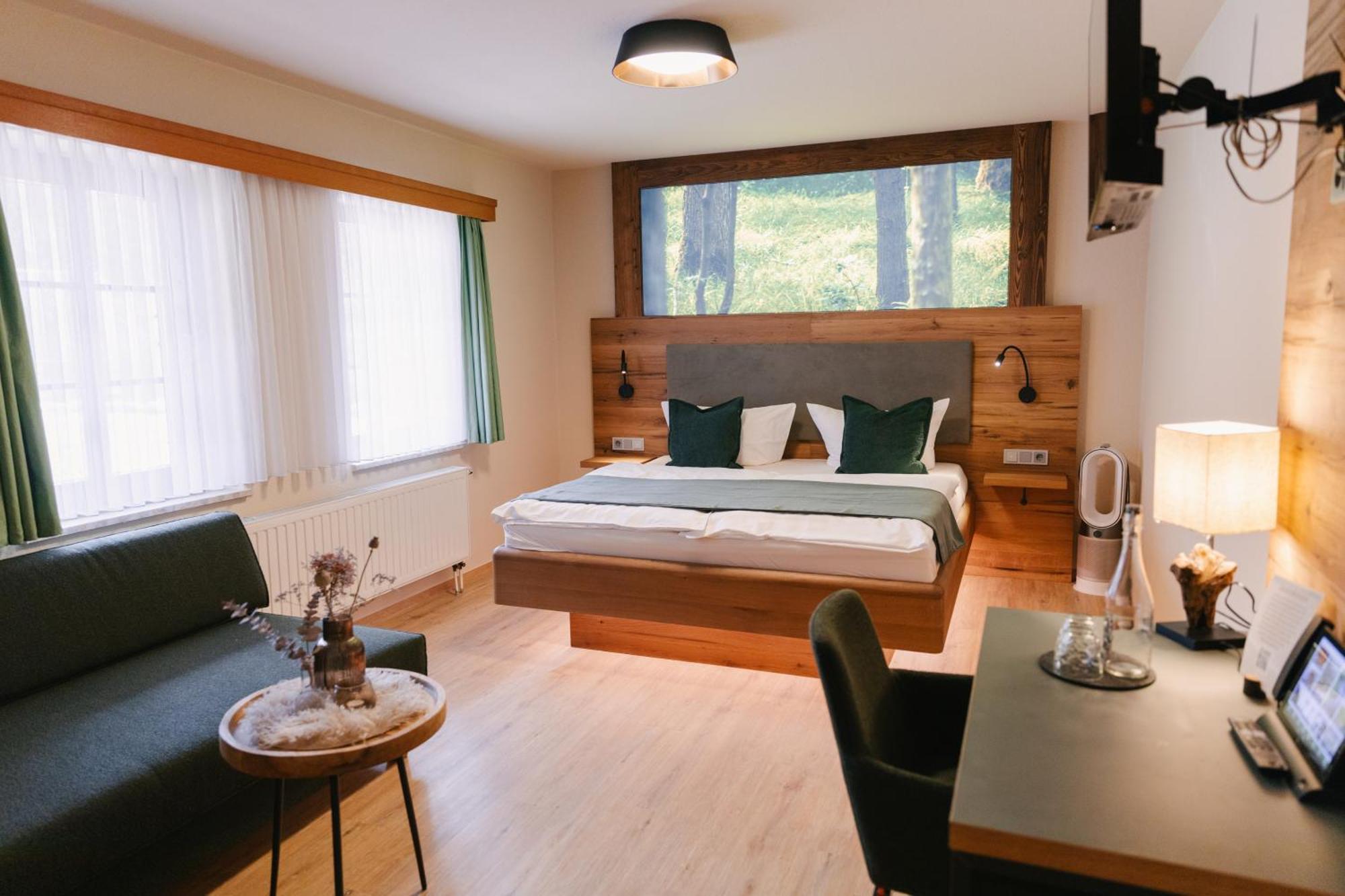 Zur Margarethenmuehle - Landgasthof Und Waldhotel Rosswein Ngoại thất bức ảnh